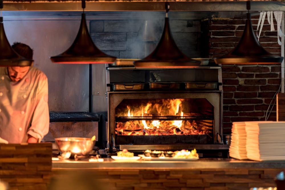 Restaurant pizzeria à Sainte-Suzanne