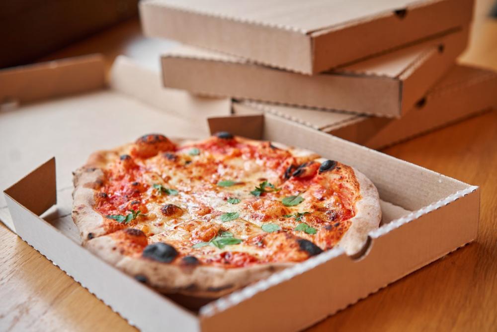 Livraison pizza à domicile à Sainte-Suzanne